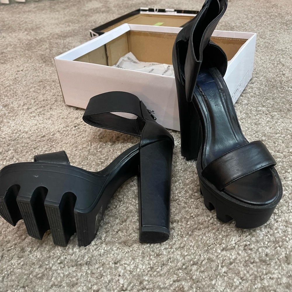 Black Block Sandal Heel
